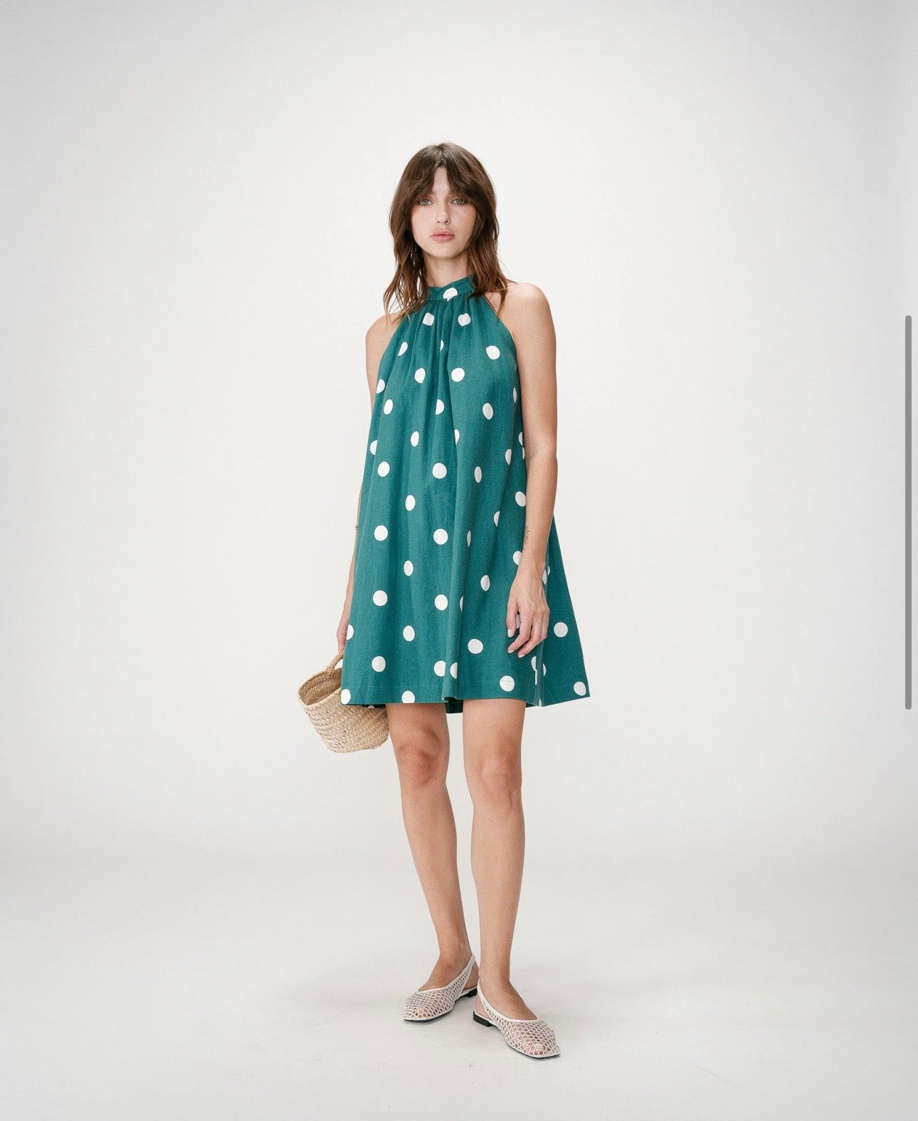 ROBE COURTE À POIS ÉVASÉE SANS MANCHES EMERAUDE WARNA