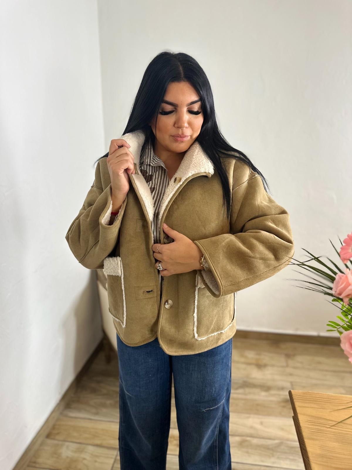 Veste Réversible – Mouton Doux & Suédine Taupe