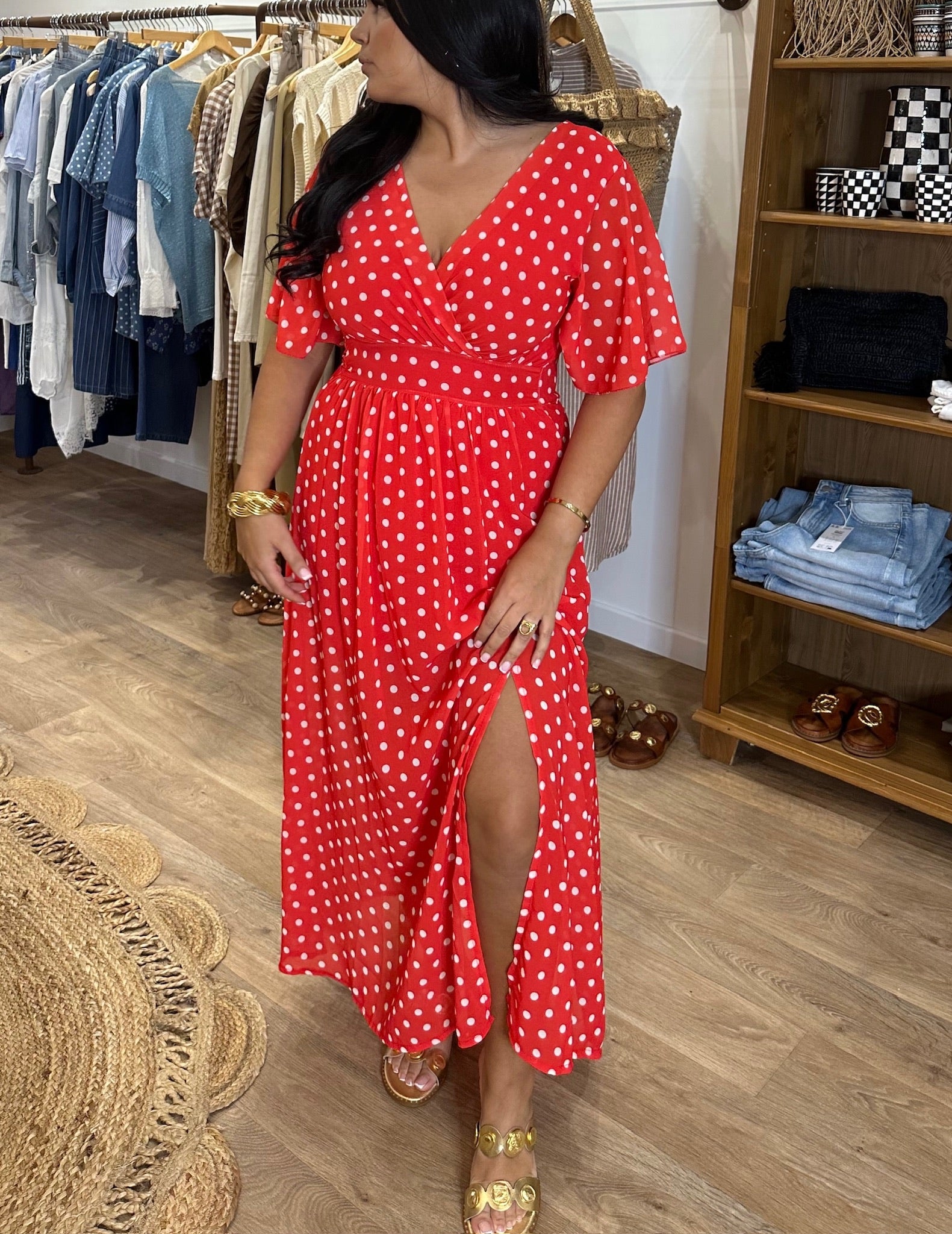 Robe longue fluide à pois rouges et blancs