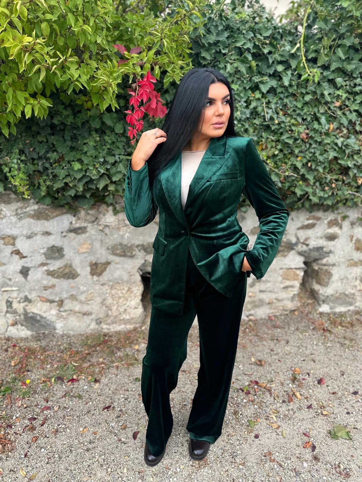 Tailleur vert en velours