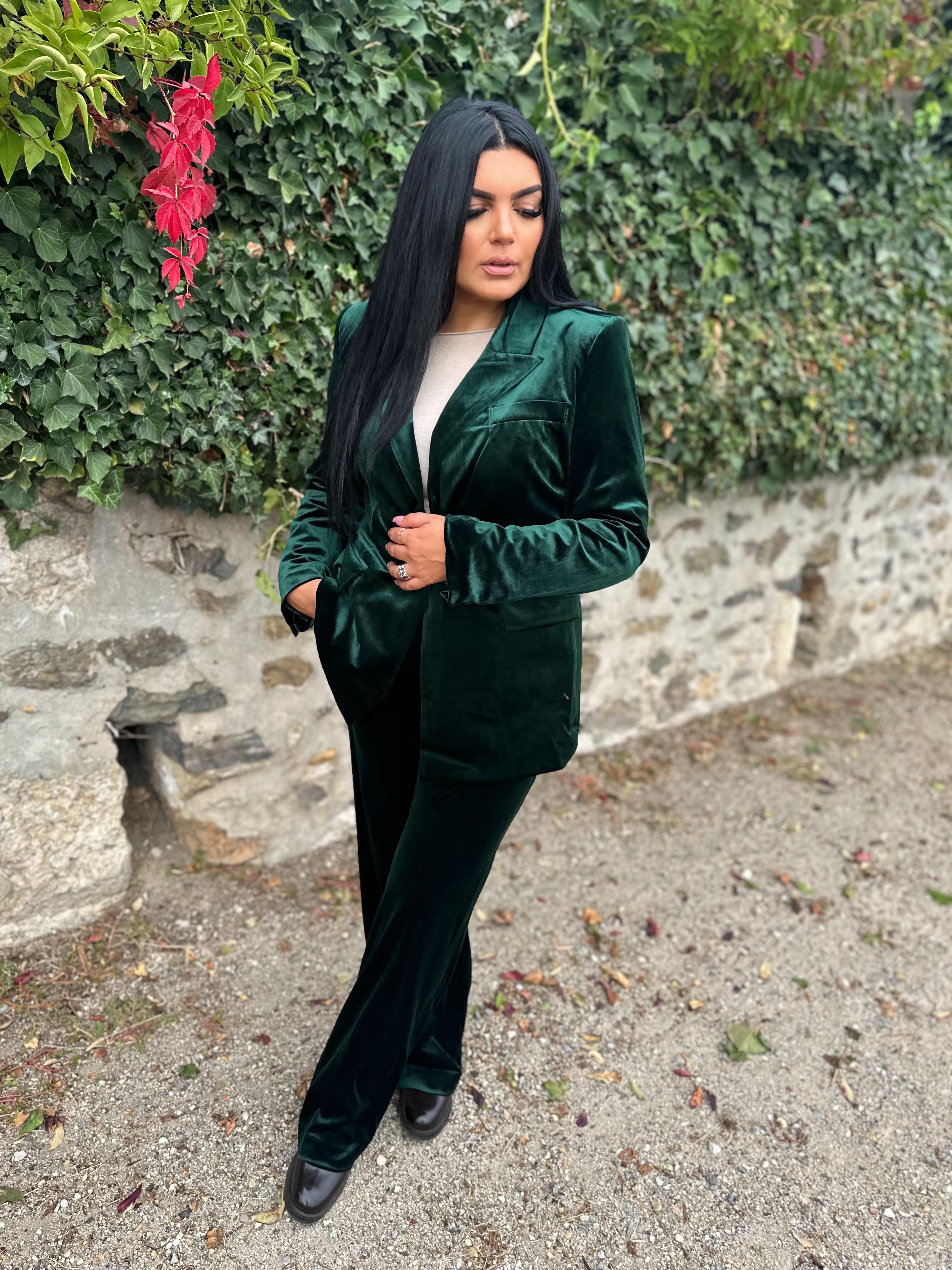 Tailleur vert en velours