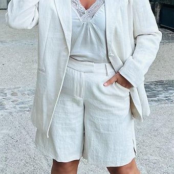Short Esther