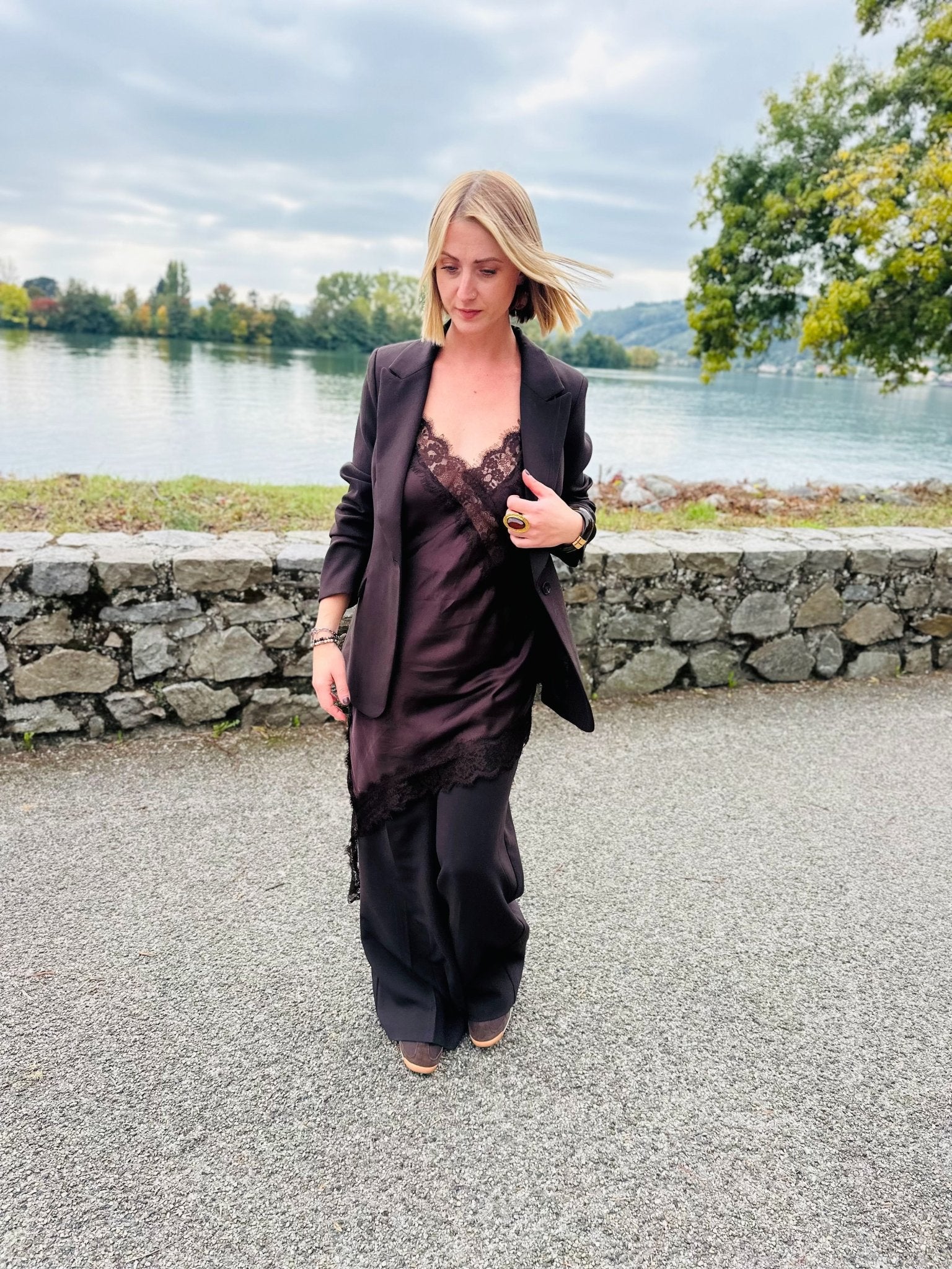 Tunique satinée dentelle – Chocolat (pré-commande)